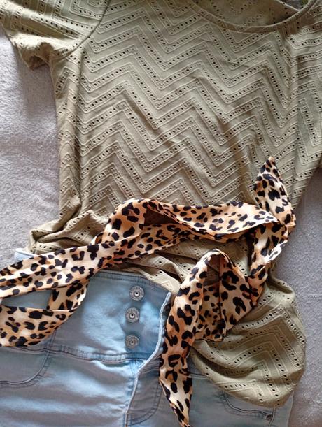 Leopardí opasok univeľkosť,