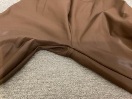 Nohavice - imitácia kože, m