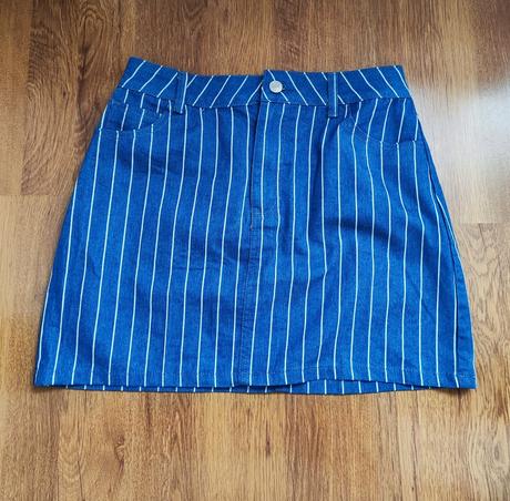 Pásikavá  riflová sukňa shein, m