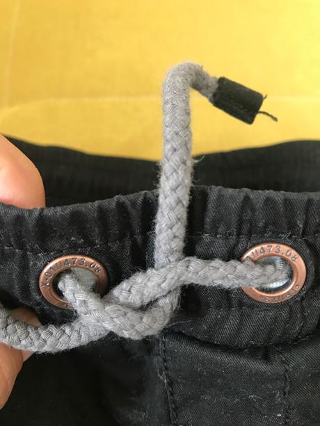 Podsite nohavice, 104