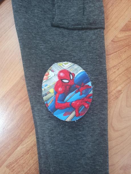 Kapsačove teplaky, 98