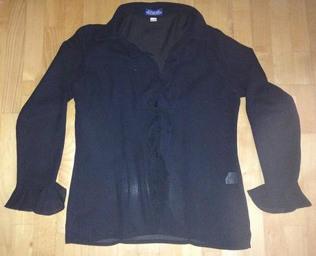 Dámska blúzka s volánmi, 42