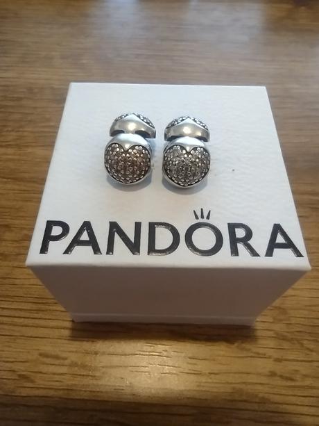 28ks pandora prívesky., pandora