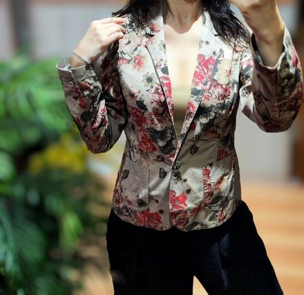 Sako s kvietkami, xs