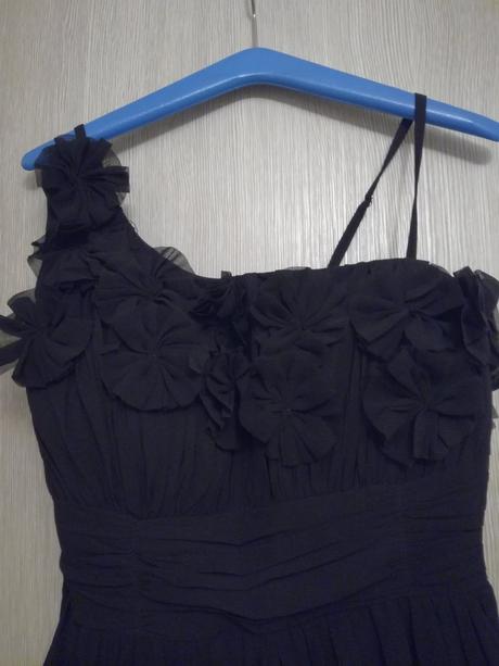 Kratke spolocenske saty, 44