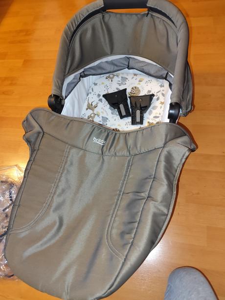 Vanicka britax, britax,britax b-motion 4 plus