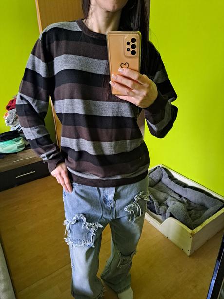 Pásikavý pulóver, s