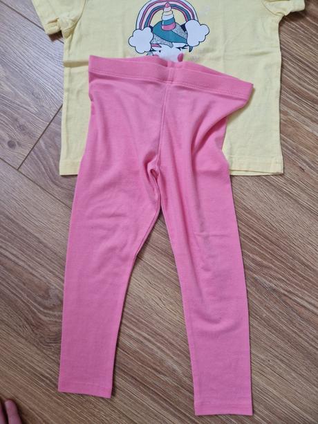 Balík oblečenia pre dievčatko veľ. 98, 86–98