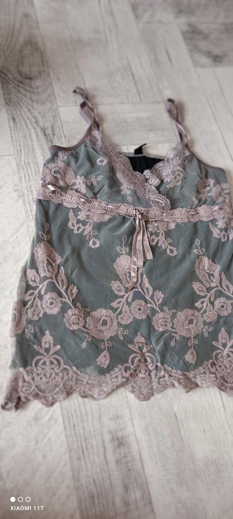 Dámske pyžamové tielko,veľ. s, s