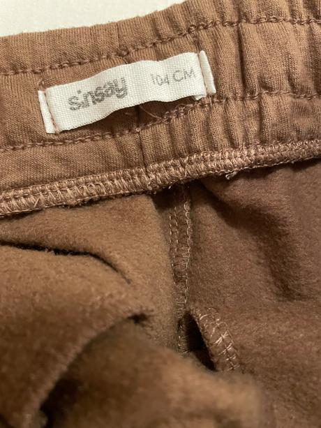 Teplé tepláky, sinsay,104