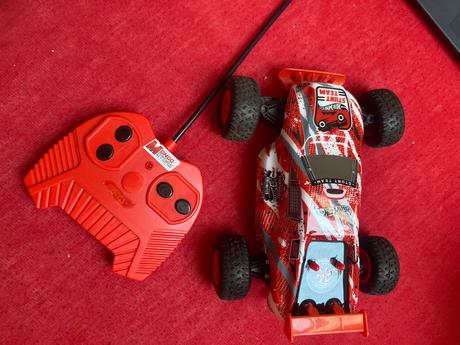 Auto na dialkove ovladanie hot wheels, 