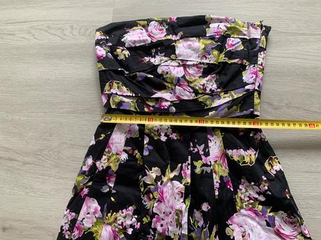 Korzetove saty, gate,s