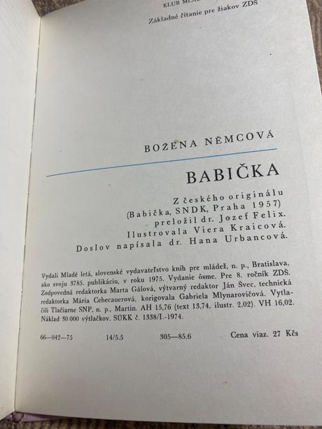 Krásna stará retro kniha babička božena němcová,