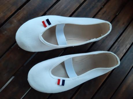 Biele cvičky 32, 32