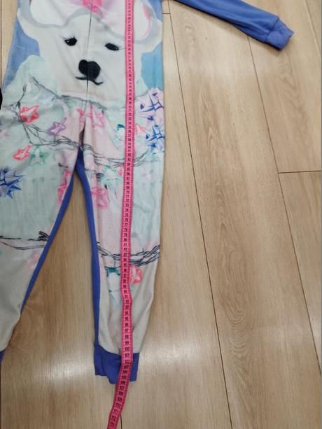 Pyžamový overal, 116