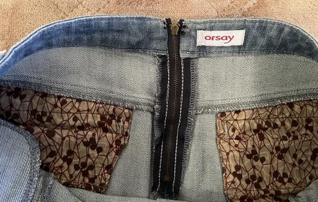 Bedrová riflová minisukňa., orsay,40