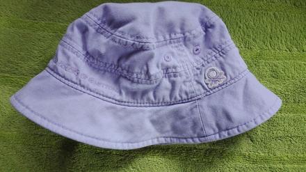Klobúčik 82, benetton,80