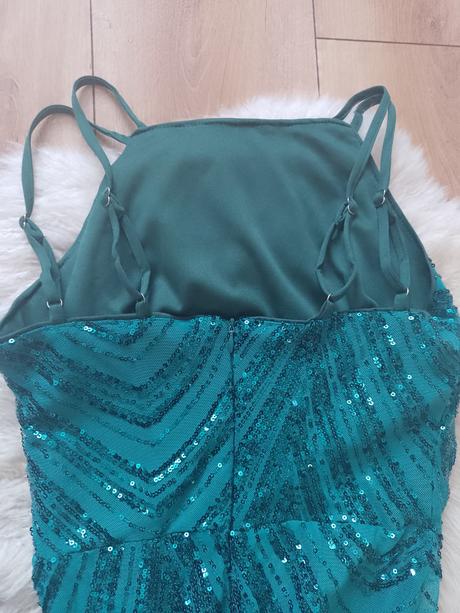 Nádherné šaty,top stav, s