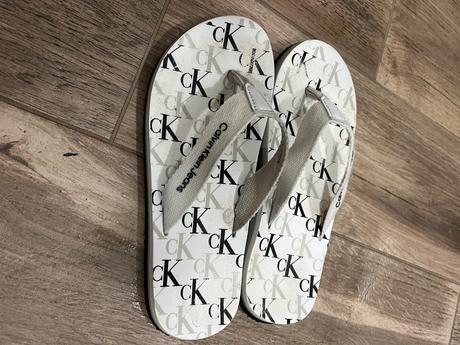 Slapky calvin klein, 31