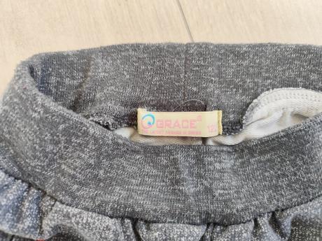 Predám dievčenské teplaky, grace,122