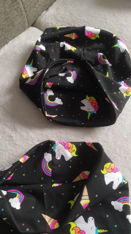 Set ciapka a nakrcnik jednorožec, 104