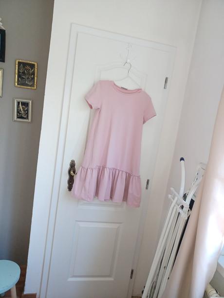 Selfieroom saty s volanom, xs