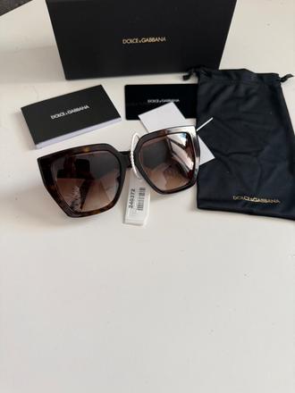 Nenosené dolce gabbana slnečné okuliare, dolce&gabbana