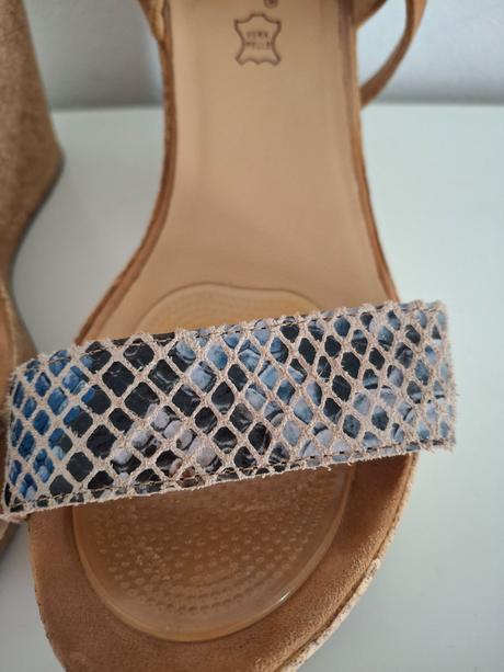 Kožené sandálky lasocki pc 59 eur 1x obuté, lasocki,38