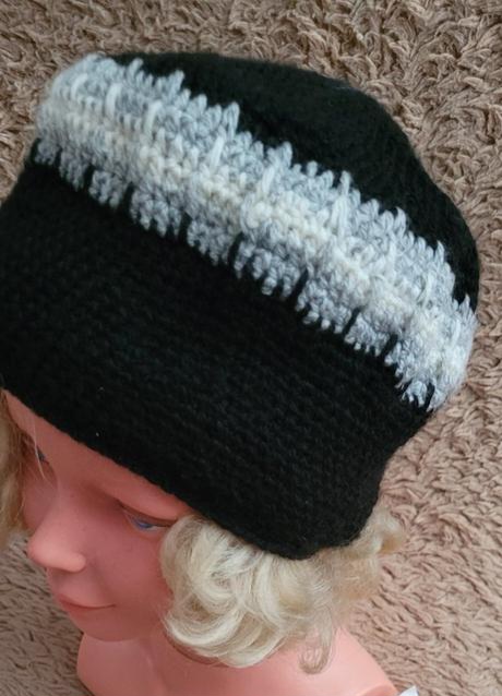 Háčkovaná čiapka,