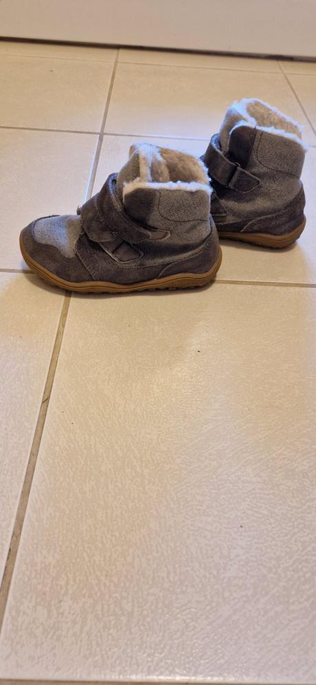 Barefoot b. lifestyle, 28