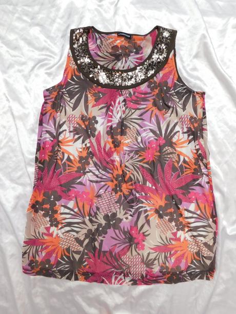 Kvalitne velmi pekne šaty, gerry weber,44