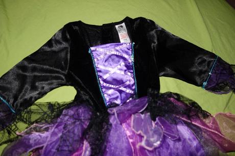 Kostym na karneval mothercare,