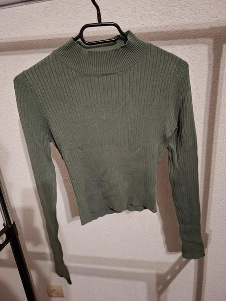 Elastický rebrovaný top, m