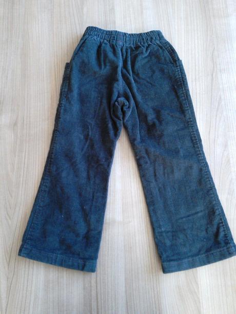 Menčestrové nohavice, 110