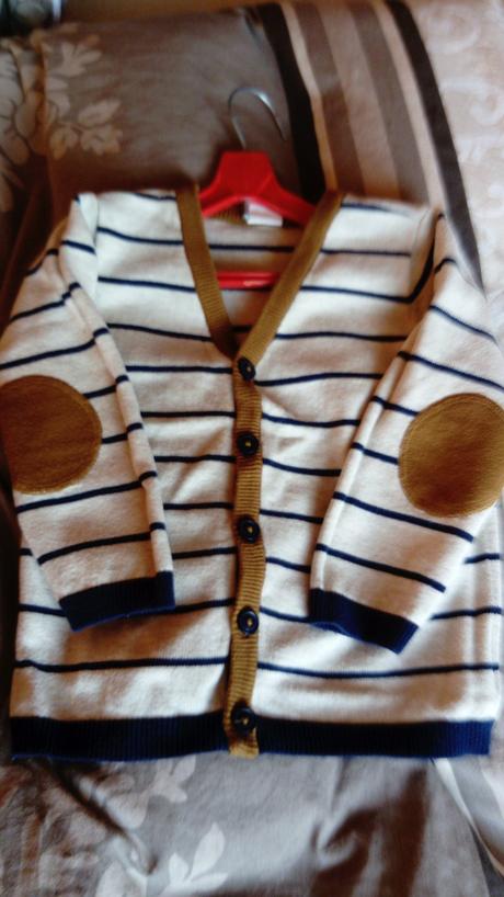 Svetriky, h&m,86