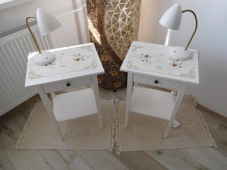 Príručný stolík / nočný -2x, drevený, 