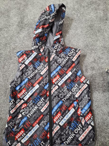 Obojstranná vesta, 140