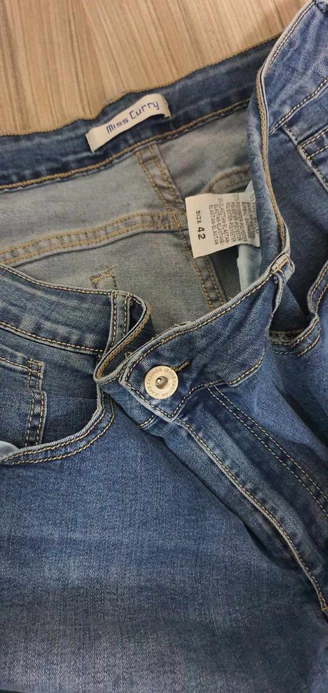 Riflove nohavice, 42