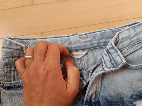 Nenosené riflovinové kraťasy, 128