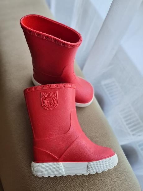 Gumáky boatilus, 21