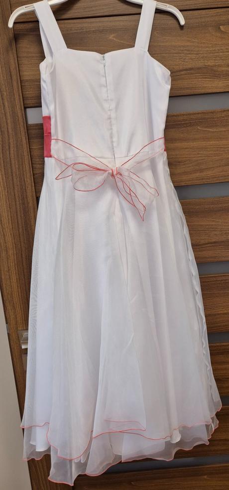 Dievčenské šaty, 158