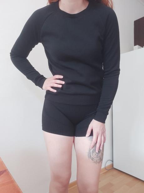 Čierna mikina., gate,34