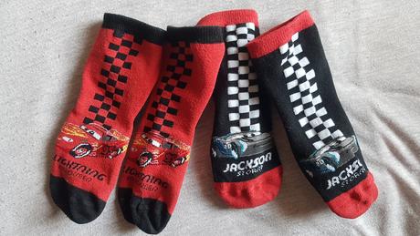 2x mcqueen ponožky, pepco,26