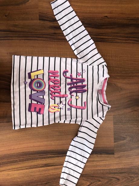 Nádherne tricko, 98