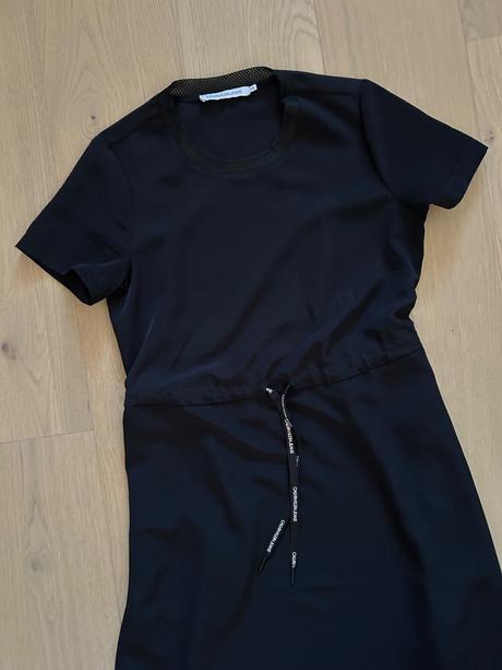 Calvin klein xs šaty padavé, calvin klein,xs