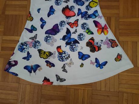 Dievčenské šaty, 152