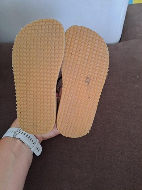 Ok bare sandále, 23