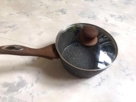 Kvalitná vysoká rajnica s pokrievkou, 