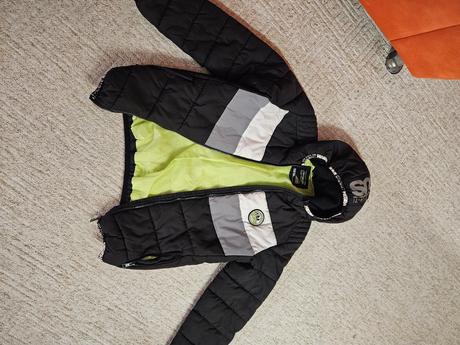 Chlapčenská vetrovka, 164