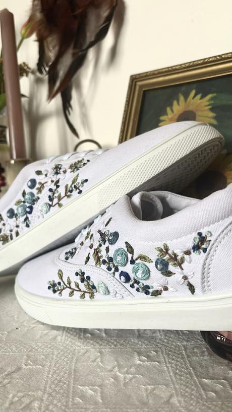 Plátené, ručne vyšívané tenisky, 36 - 42